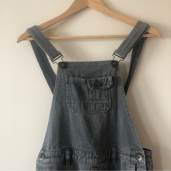 O’Neill Gray Mathilda Denim Short Raw Hem Overalls Size 1 (juniors) - Picture 4 of 12
